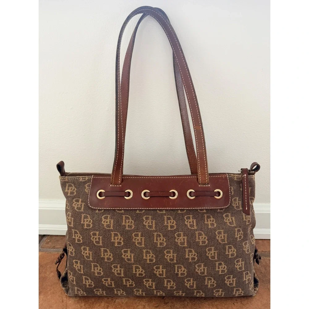 Dooney & Bourke Purse Women's Brown Monogram Tassel Canvas Leather Trim Vintage - Picture 2 of 13